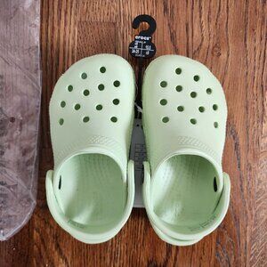 NWT / Crocs / Lime Green / Toddler Size C8